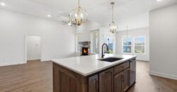 10022 N Oakland Avenue, Kansas City, MO 64157