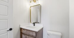 10022 N Oakland Avenue, Kansas City, MO 64157