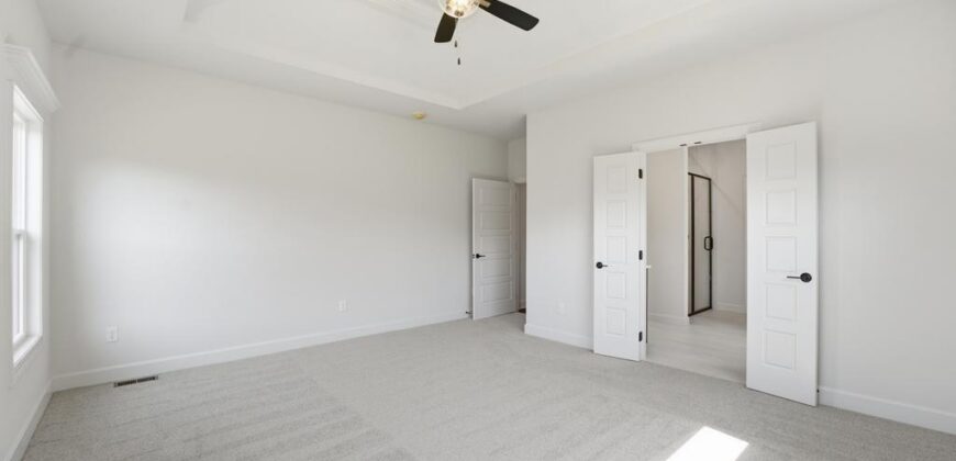 10022 N Oakland Avenue, Kansas City, MO 64157