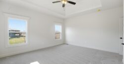10022 N Oakland Avenue, Kansas City, MO 64157