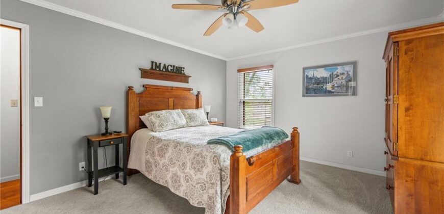 7610 NW Westside Drive, Weatherby Lake, MO 64152