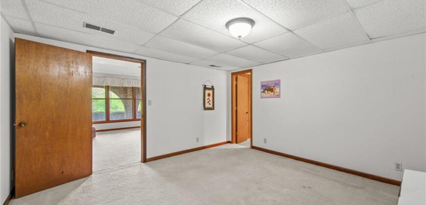 7610 NW Westside Drive, Weatherby Lake, MO 64152