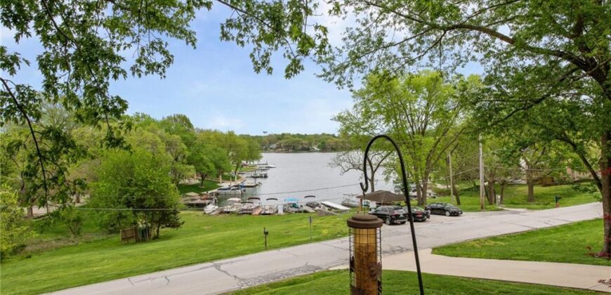 7610 NW Westside Drive, Weatherby Lake, MO 64152