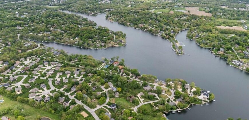 7610 NW Westside Drive, Weatherby Lake, MO 64152
