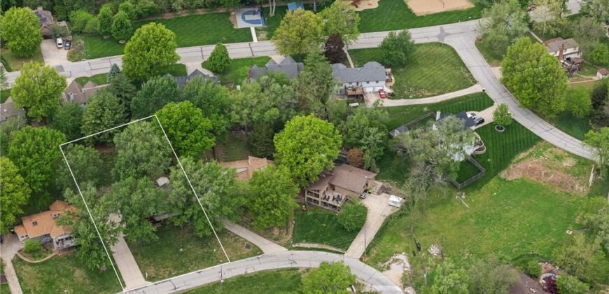 7610 NW Westside Drive, Weatherby Lake, MO 64152