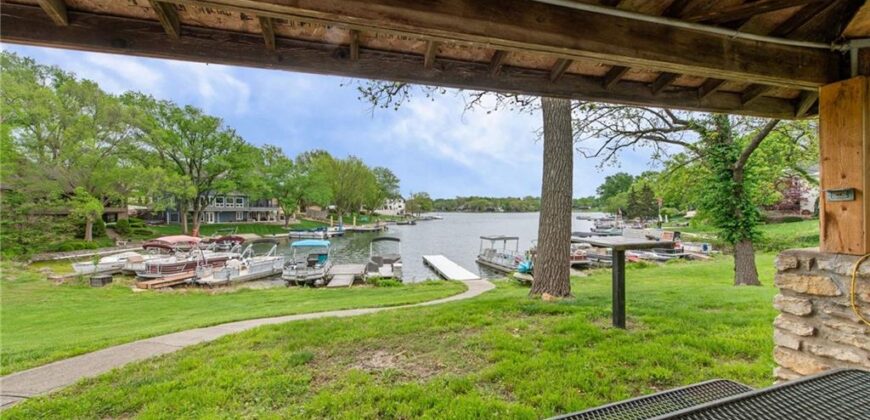 7610 NW Westside Drive, Weatherby Lake, MO 64152