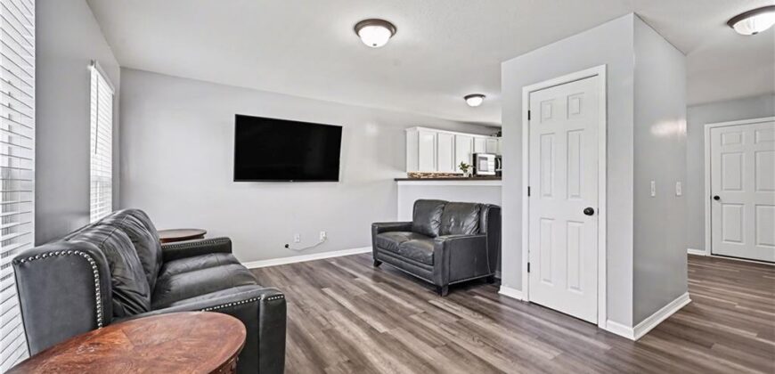 8156 N Oakley unit 17-D Avenue, Kansas City, MO 64119