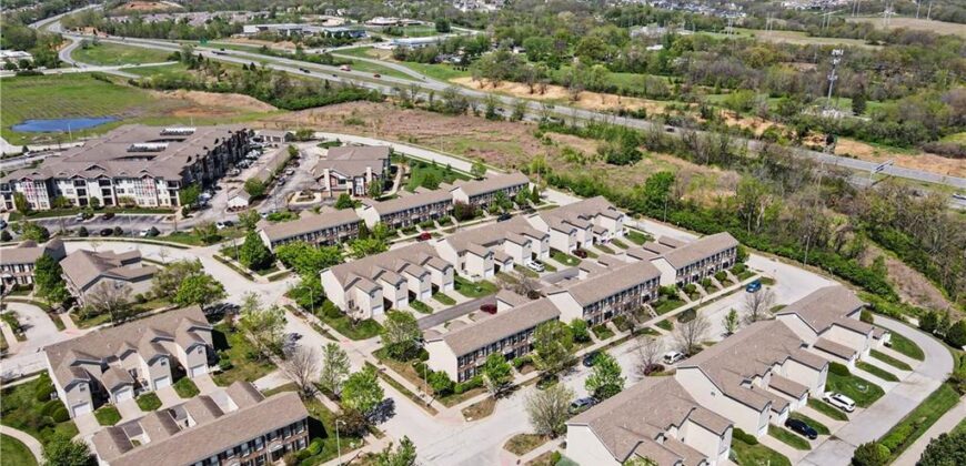 8156 N Oakley unit 17-D Avenue, Kansas City, MO 64119