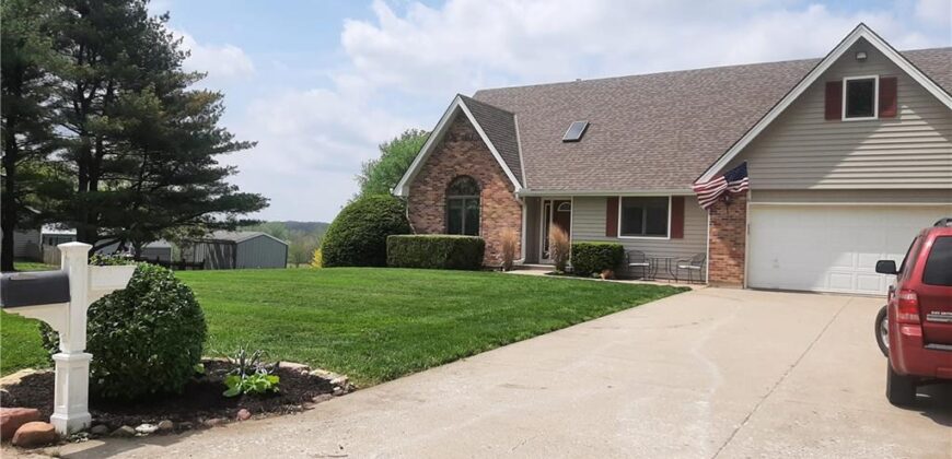 1720 Paddock Drive, Kearney, MO 64060