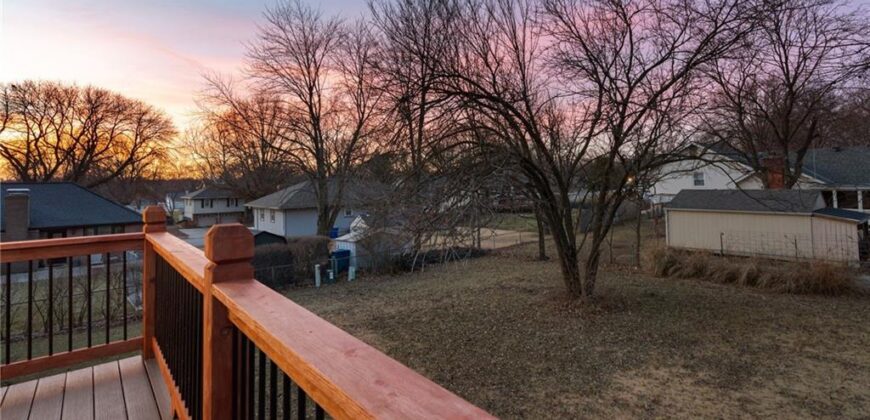 2312 NE 72ND Street, Kansas City, MO 64118
