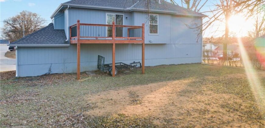 2312 NE 72ND Street, Kansas City, MO 64118
