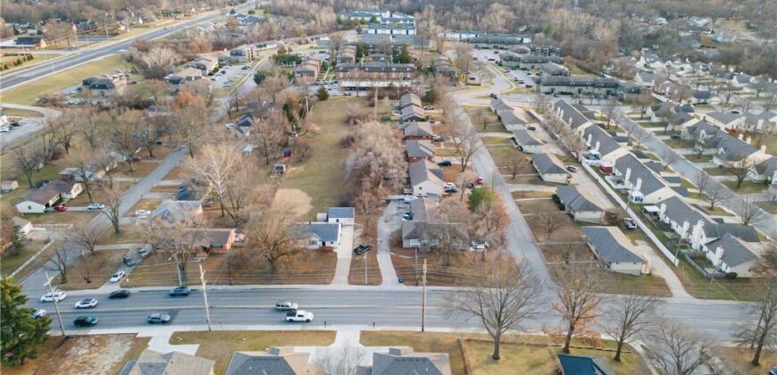 2312 NE 72ND Street, Kansas City, MO 64118