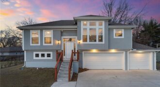 2312 NE 72ND Street, Kansas City, MO 64118