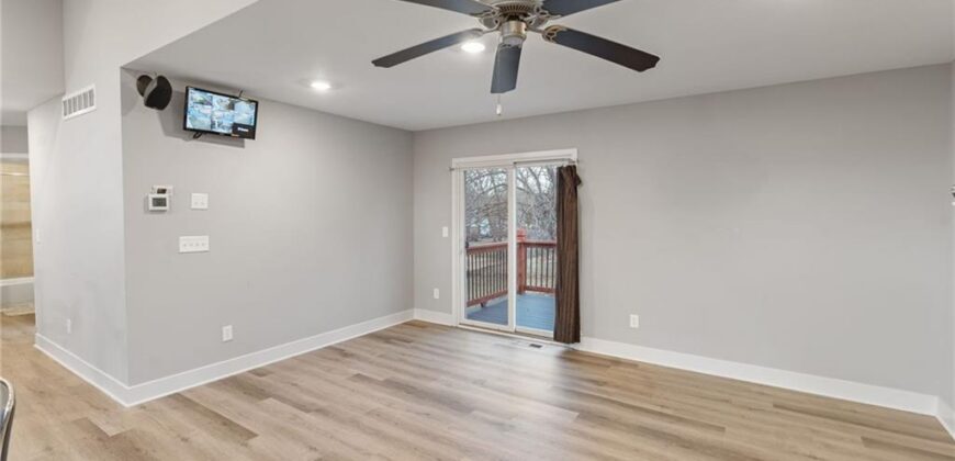 2312 NE 72ND Street, Kansas City, MO 64118