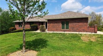 11618 Fishing River Road, Liberty, MO 64068