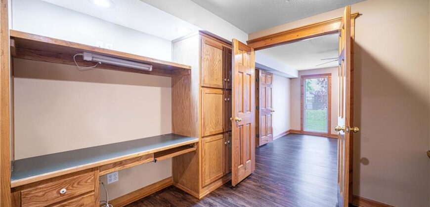 9 Timber Creek Circle, Platte City, MO 64079