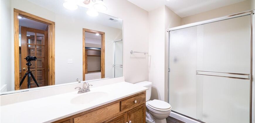 9 Timber Creek Circle, Platte City, MO 64079