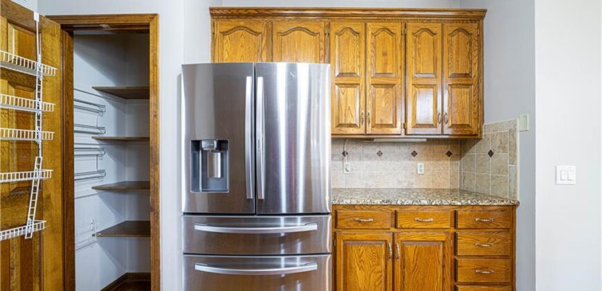 9 Timber Creek Circle, Platte City, MO 64079