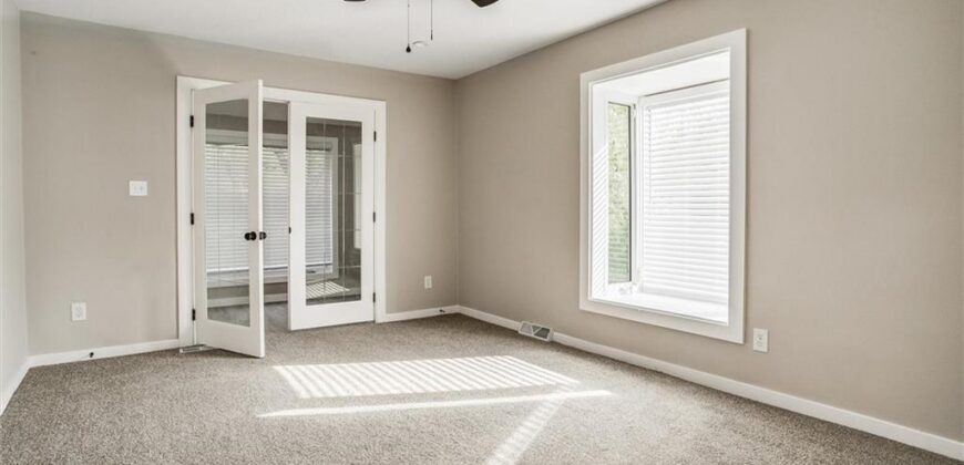 1120 NE 97th Place, Kansas City, MO 64155