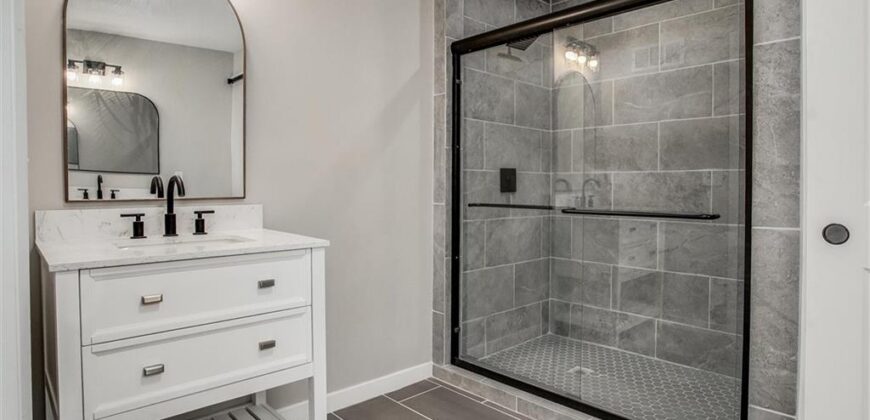 1120 NE 97th Place, Kansas City, MO 64155