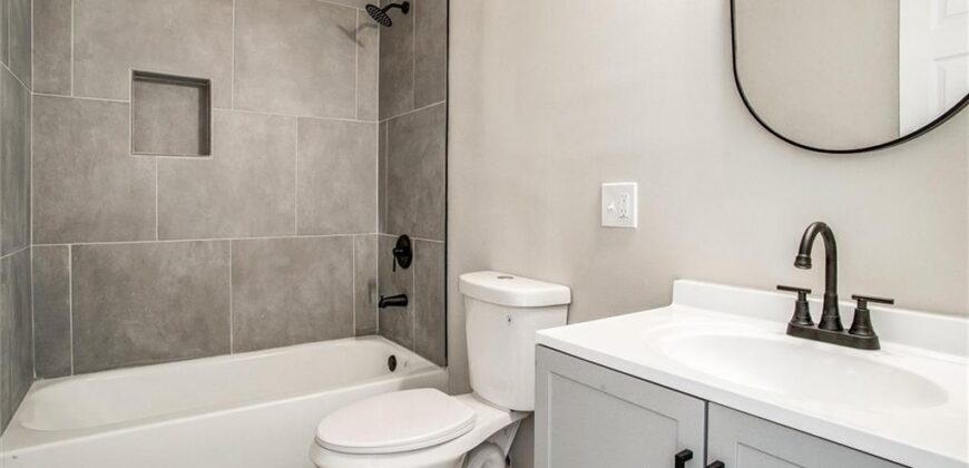 1120 NE 97th Place, Kansas City, MO 64155