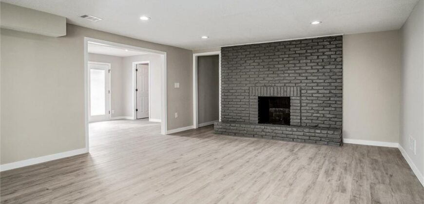 1120 NE 97th Place, Kansas City, MO 64155