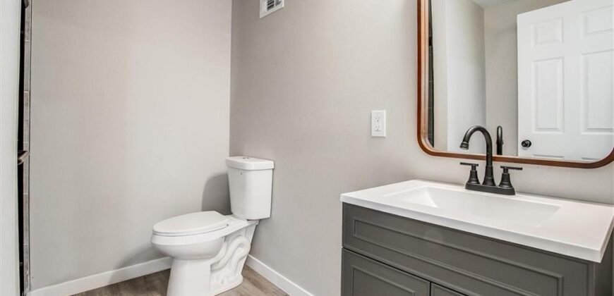 1120 NE 97th Place, Kansas City, MO 64155