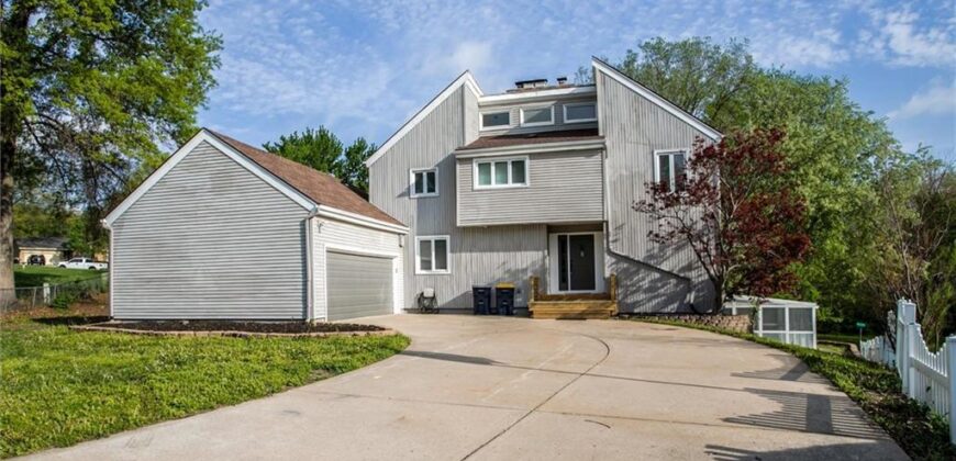 1120 NE 97th Place, Kansas City, MO 64155