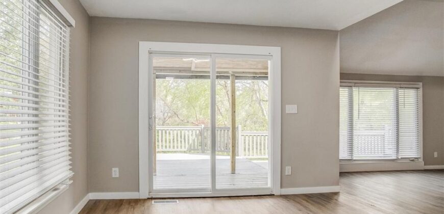 1120 NE 97th Place, Kansas City, MO 64155