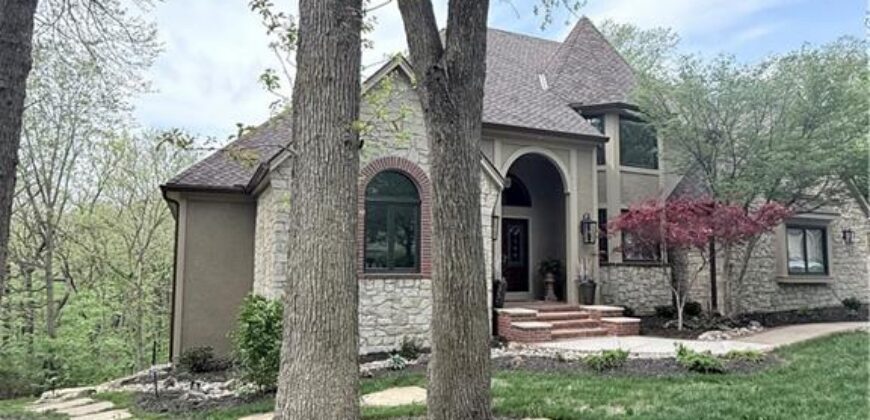 1305 NW 43rd Terrace, Kansas City, MO 64116