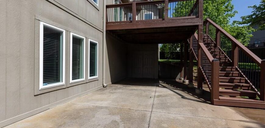 9115 N Stark Court, Kansas City, MO 64157