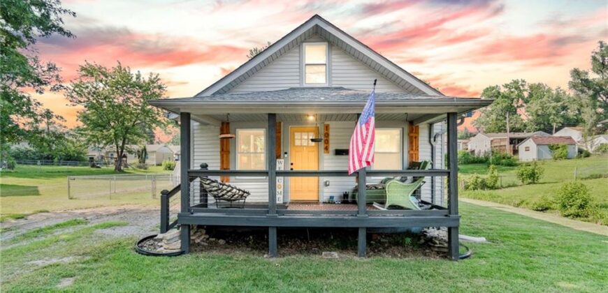 1004 Hickory Street, Excelsior Springs, MO 64024