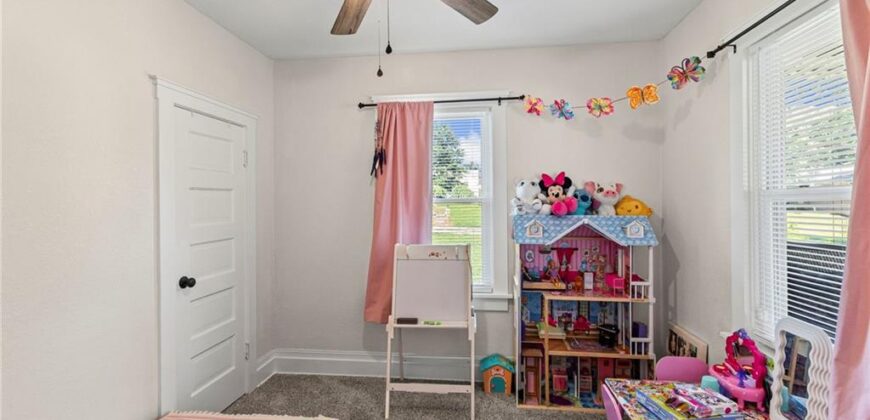 1004 Hickory Street, Excelsior Springs, MO 64024