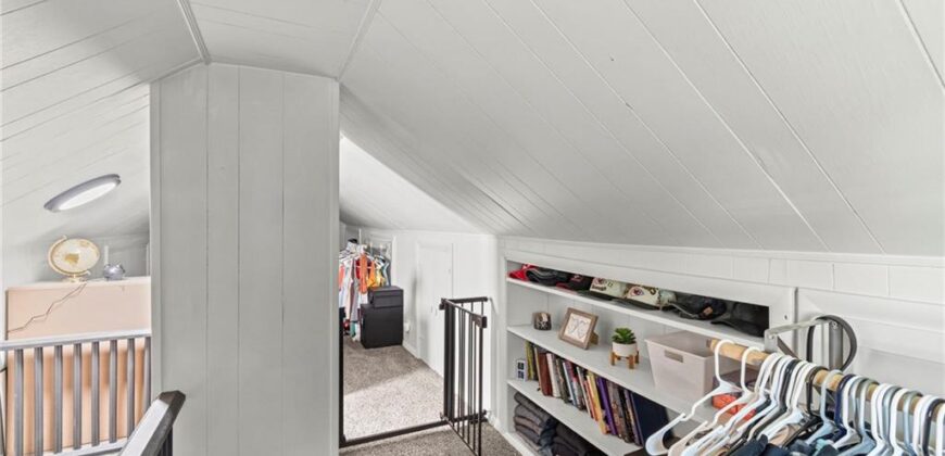 1004 Hickory Street, Excelsior Springs, MO 64024