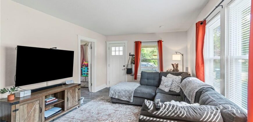 1004 Hickory Street, Excelsior Springs, MO 64024