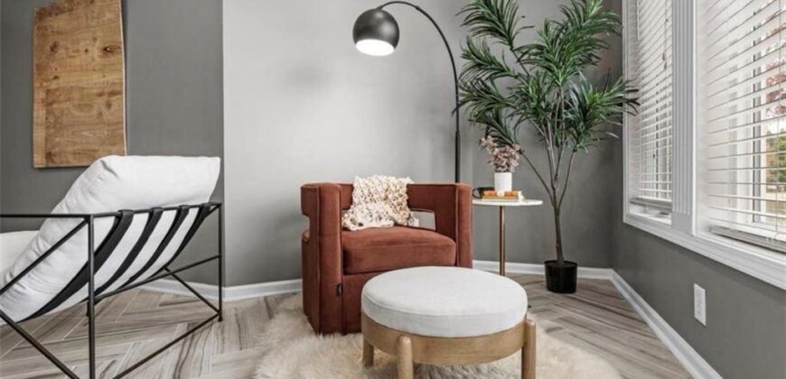 8801 N Farley Avenue, Kansas City, MO 64157