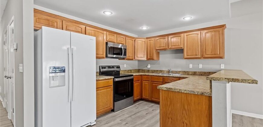 8820 Timber Creek Lane, Pleasant Valley, MO 64068