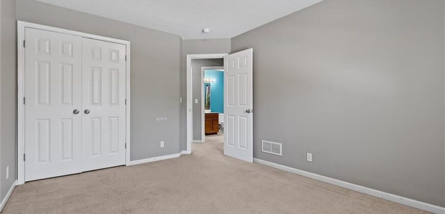 8820 Timber Creek Lane, Pleasant Valley, MO 64068