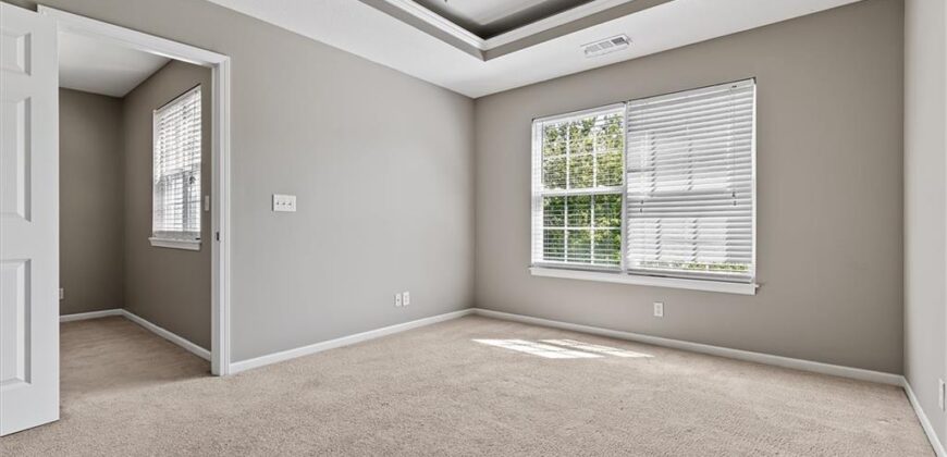 8820 Timber Creek Lane, Pleasant Valley, MO 64068
