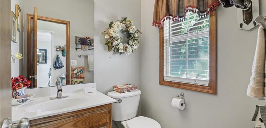 1830 Parkside Drive, Liberty, MO 64068