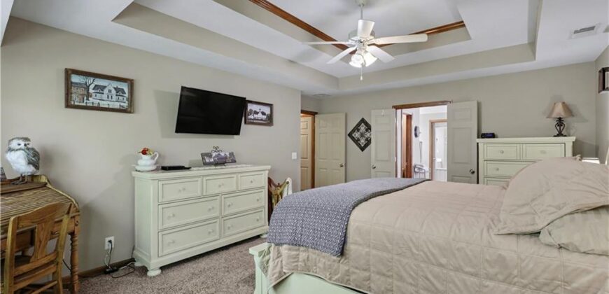 1830 Parkside Drive, Liberty, MO 64068