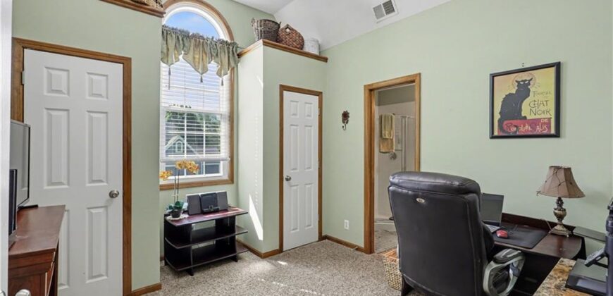 1830 Parkside Drive, Liberty, MO 64068