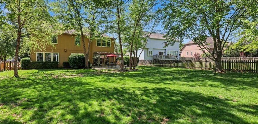 1830 Parkside Drive, Liberty, MO 64068
