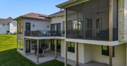 7300 NW Pampas Lane, Parkville, MO 64152