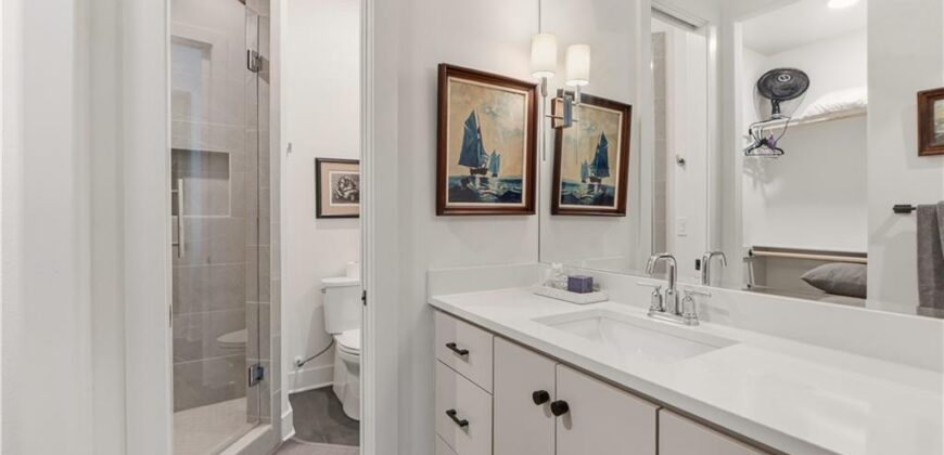 7300 NW Pampas Lane, Parkville, MO 64152