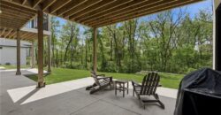 7300 NW Pampas Lane, Parkville, MO 64152