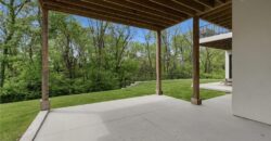 7300 NW Pampas Lane, Parkville, MO 64152