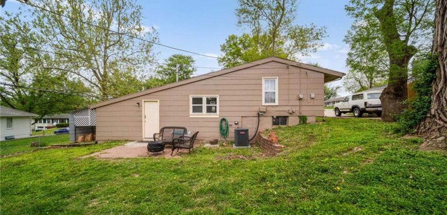 5404 NE 42nd Terrace, Kansas City, MO 64117