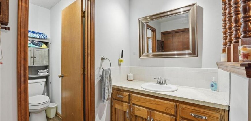 8035 N Garfield Avenue, Kansas City, MO 64118