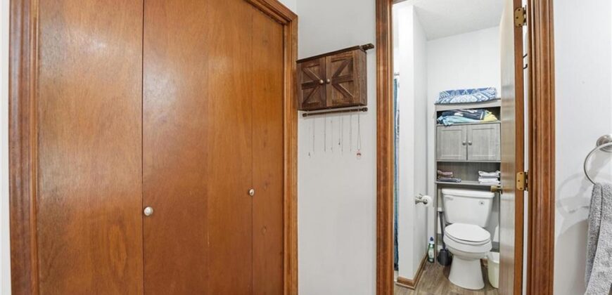 8035 N Garfield Avenue, Kansas City, MO 64118